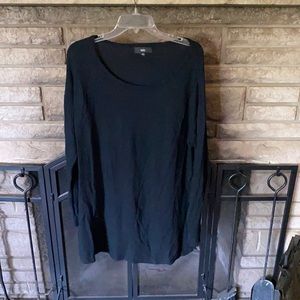Light-weight sweater. Size 2xl